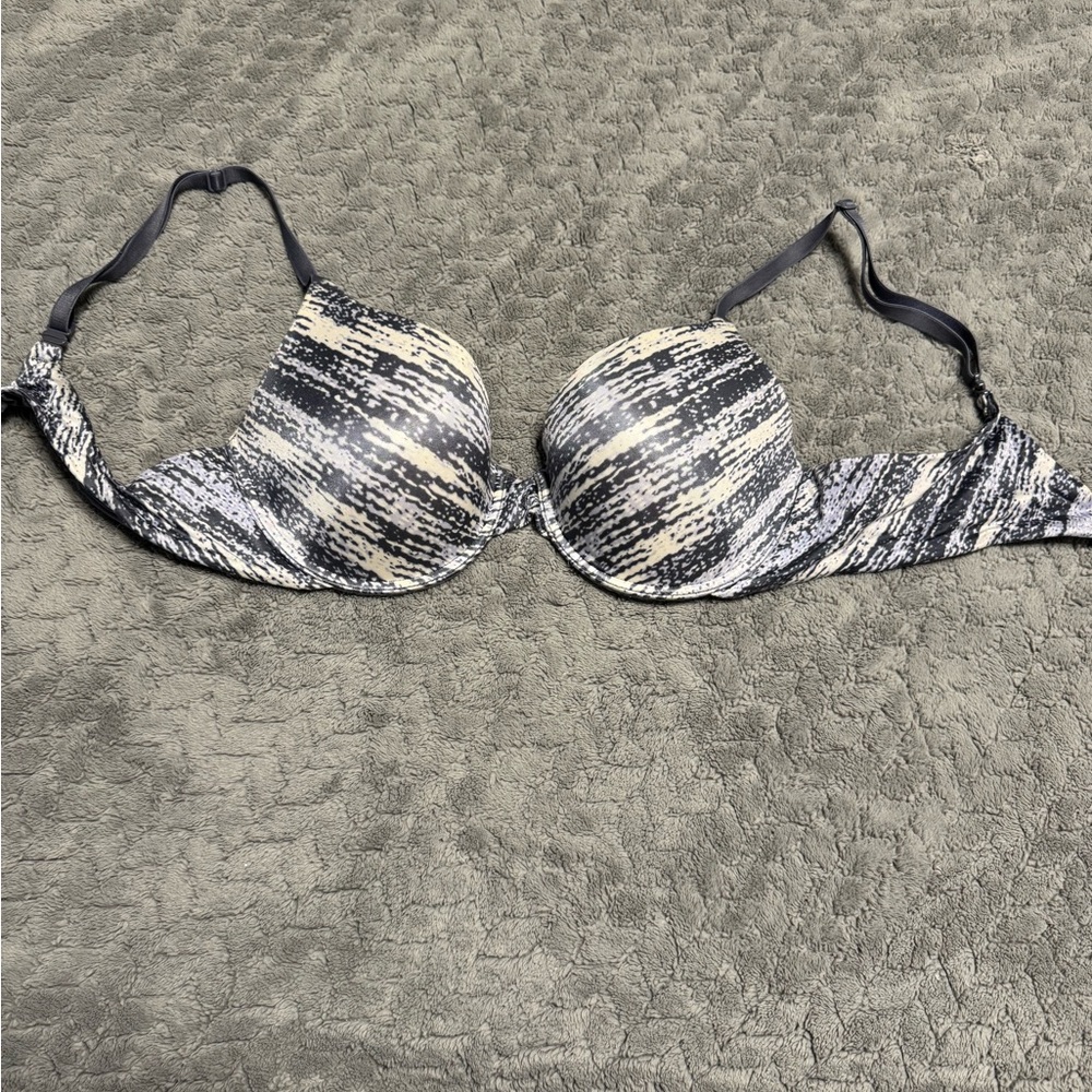 Victoria Secret Grey/White Uplift Semi Demi 36B - Picture 2 of 4